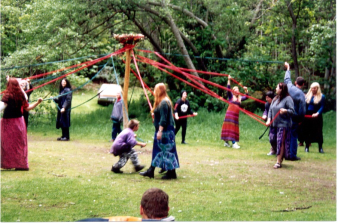 The Maypole in 2001